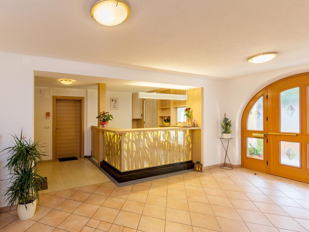 Garni Appartement Alpenresidence Cadipietra Chambre photo