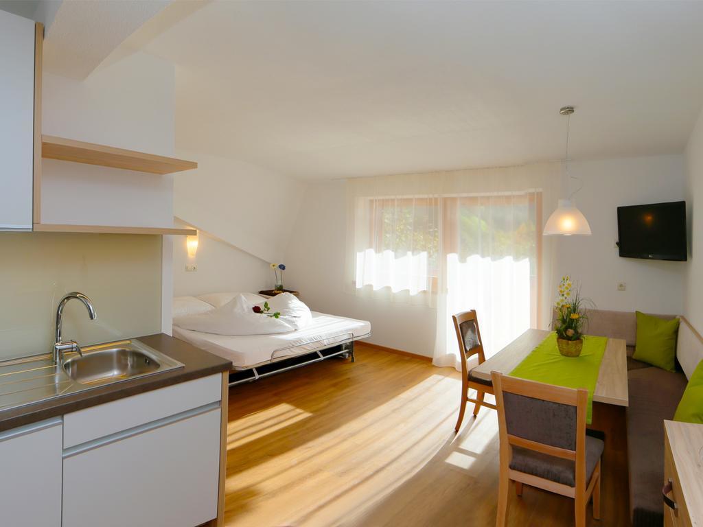 Garni Appartement Alpenresidence Cadipietra Chambre photo