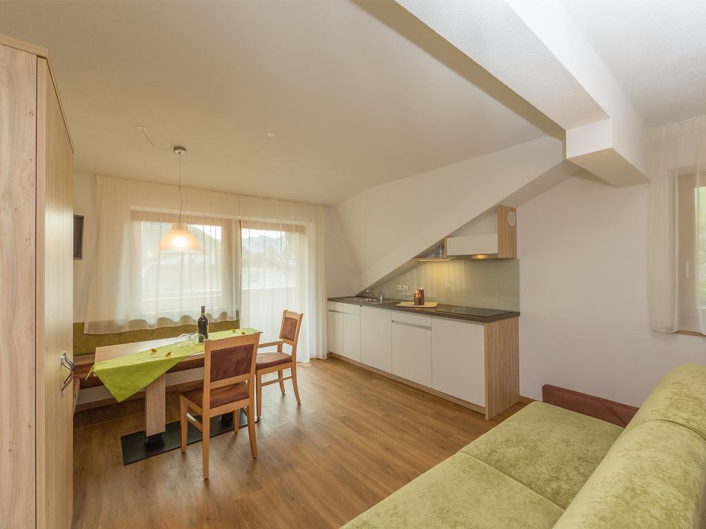 Garni Appartement Alpenresidence Cadipietra Chambre photo